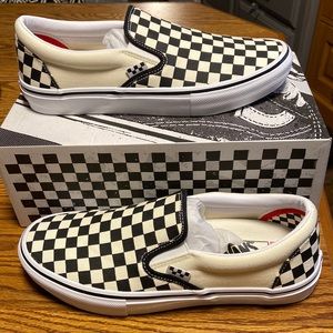 Vans off the wall skate slip on Men’s 10.5 black and white checkerboard shoes